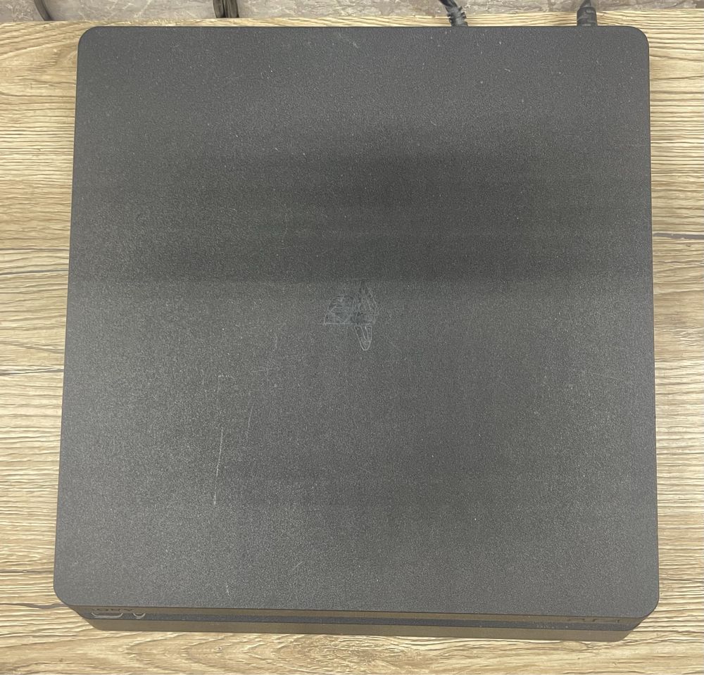 Playstation 4slim