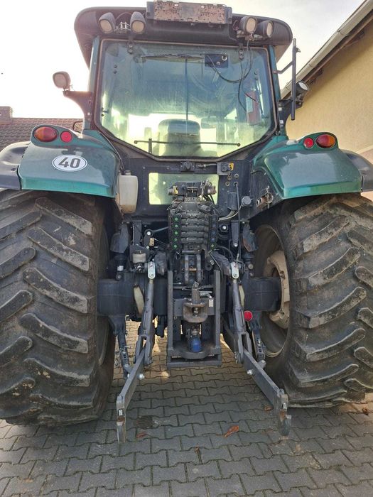Ciągnik rolniczy Valtra T203, John Deere, Fendt