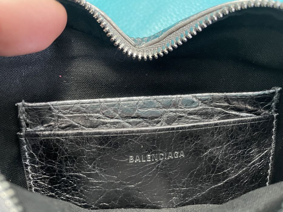 Mala  Balenciaga linda! 100% pele forma coracao da Balenciaga