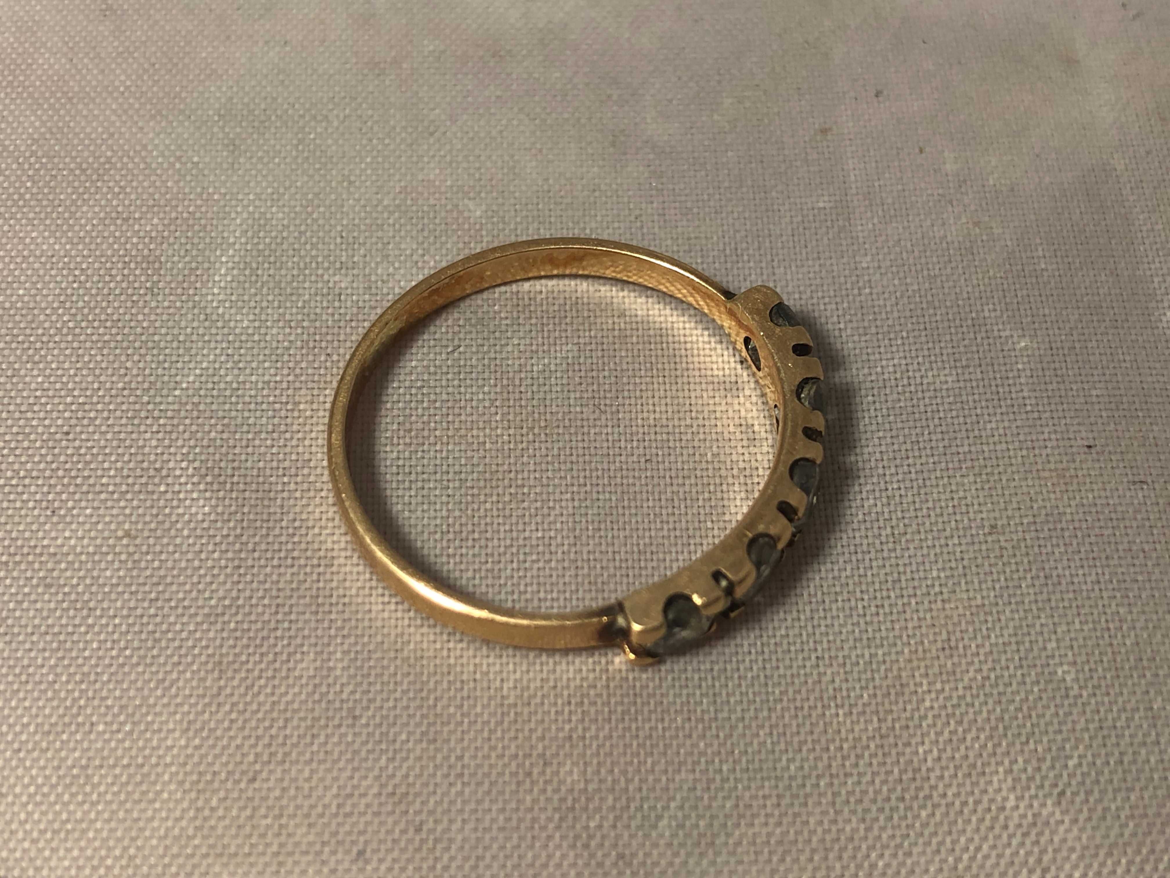 Ładny złoty pierścionek 14K 11R