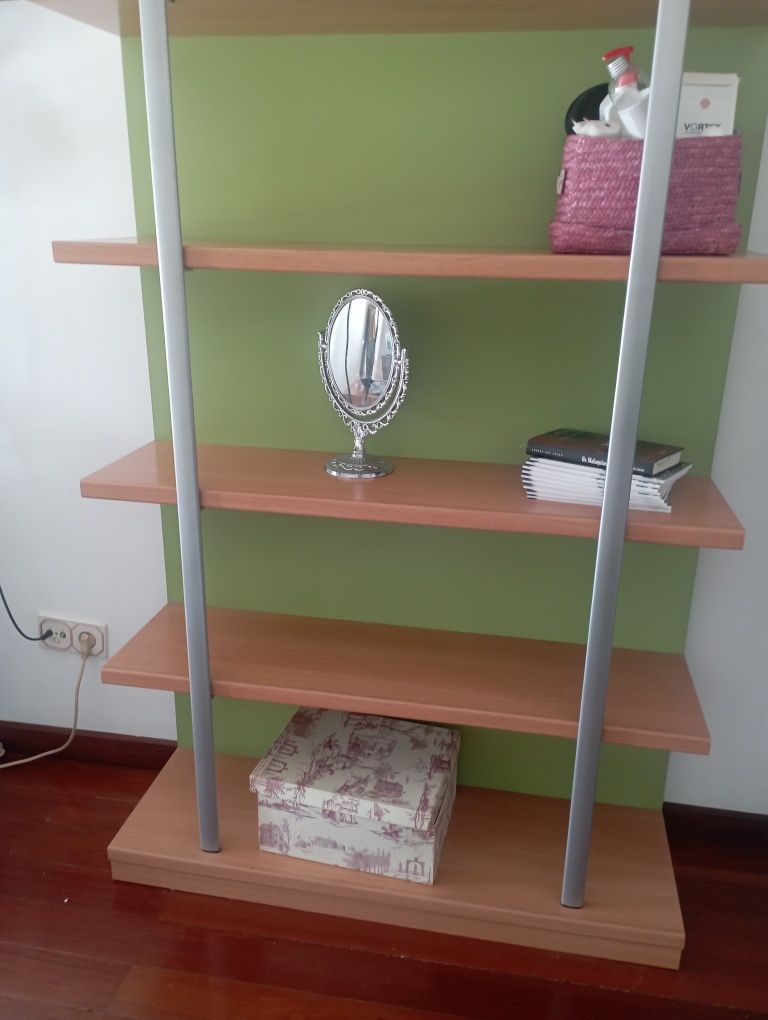 Estante + secretária de quarto