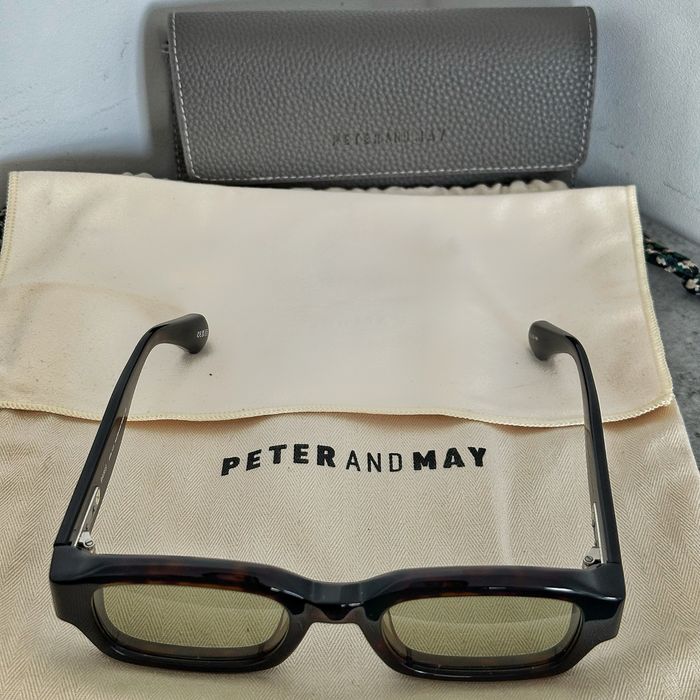 Сонцезахисні окуляри унісекс прямокутні коричневі Peter and May