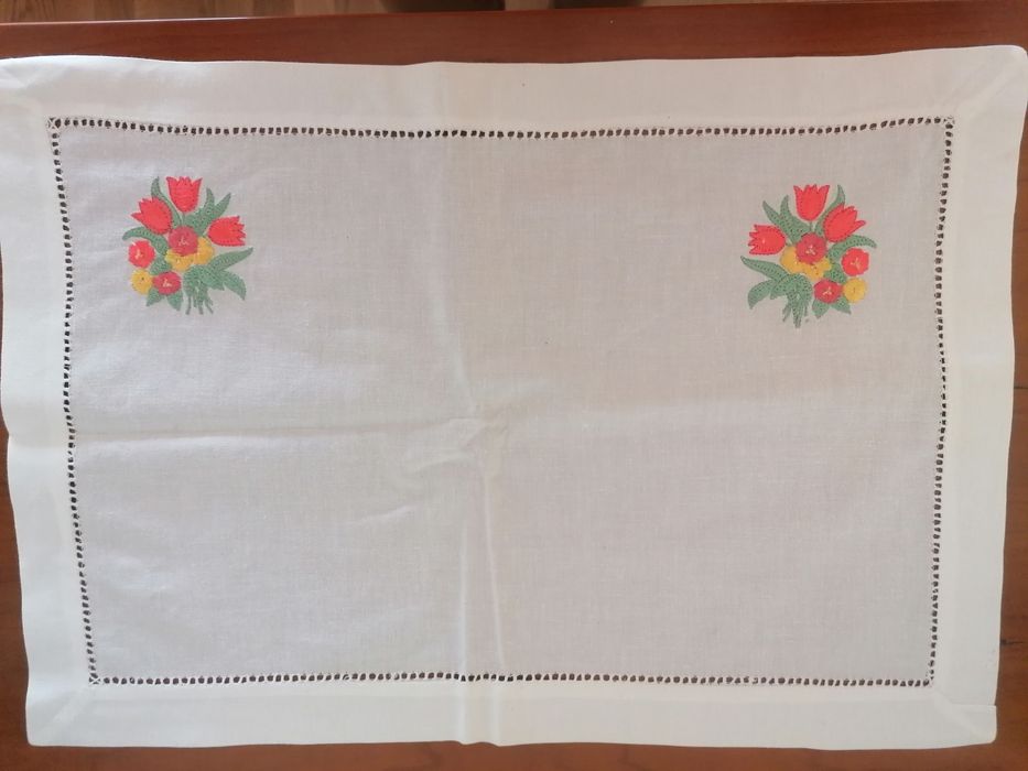 Individuais bordados