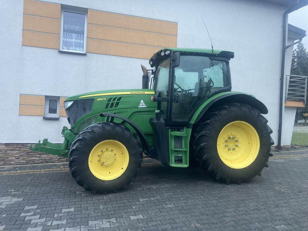 John. Deere 6150R. PowerQuad