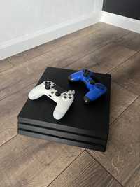 Konsola ps4 pro 1TB + dwa pady i gry