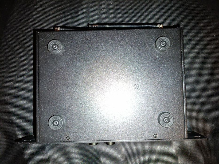 База SHURE SM58-3 (SHURE) для радио микрофонов