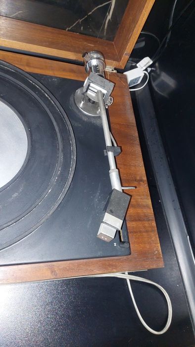 Stary gramofon Wi Fi Sonate