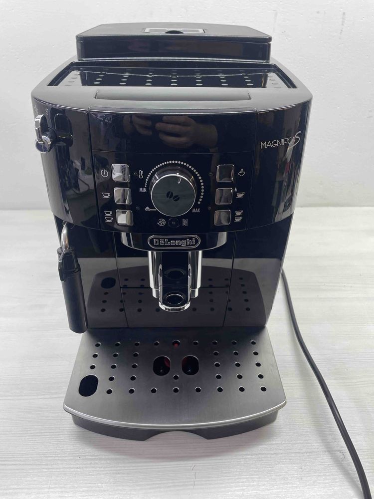 Кавоварка Delonghi 22.110 B