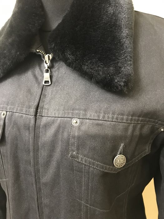 Демі котонова куртка джинсова від armani exchange p.l