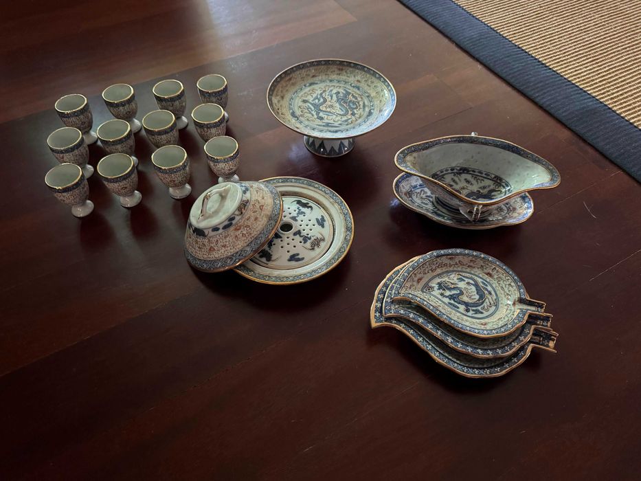 Serviço completo de Porcelana Chinesa "Rice Grain" - 191 peças