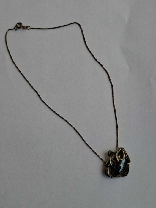 Wisiorek srebrny z hematytem