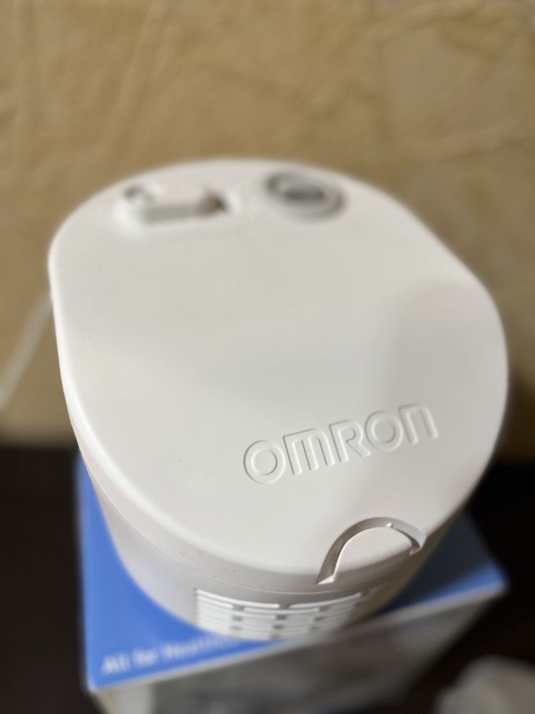 Небулайзер (инголятор) Omron C101 essential