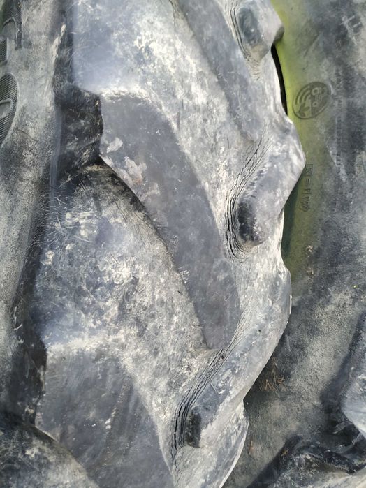 Opona Opony Goodyear w rozmiarze 340/85r38  13.6R38