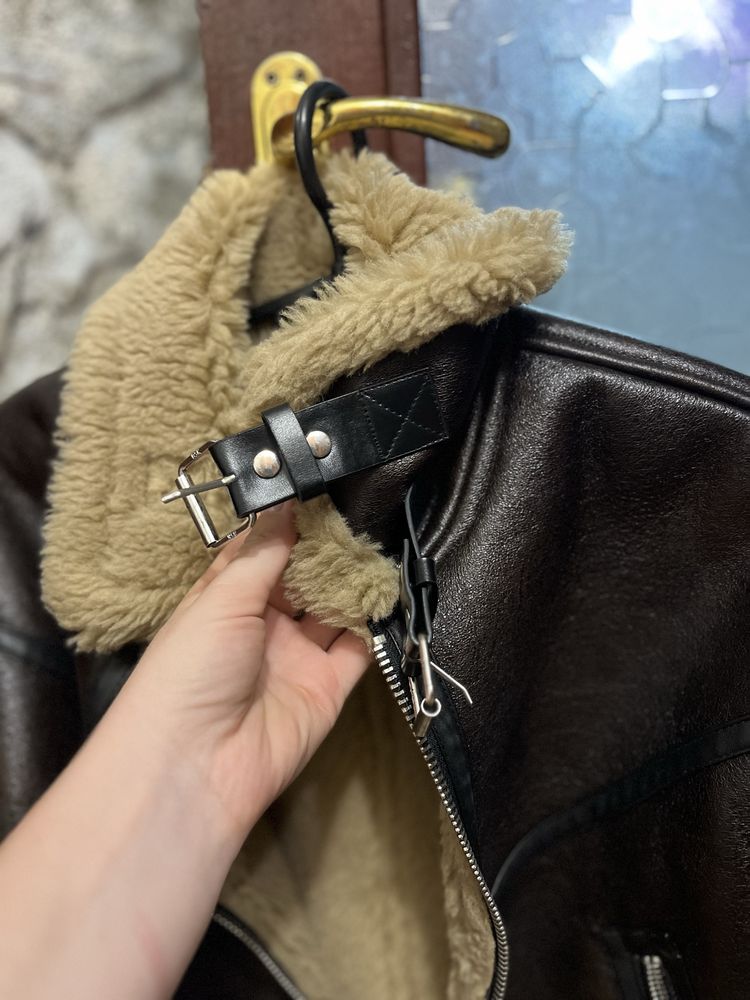 Дубленка bershka