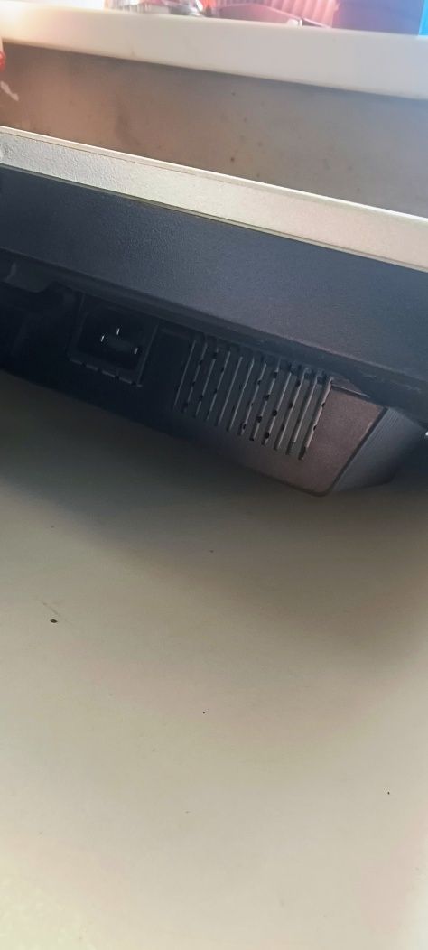 Монитор с ТВ тюнером и звуком. LG flatiron m228wa-bz