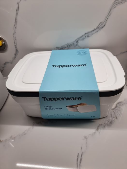 Caixa  do pão  tupperware