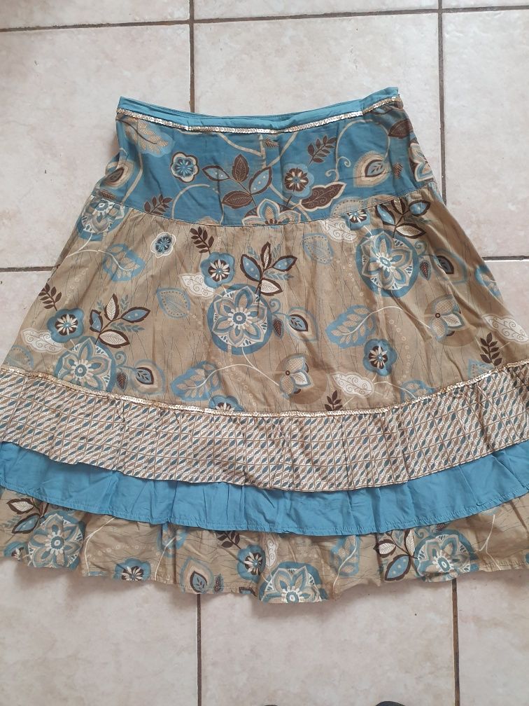 Kolorowa  spódnica  z bawełny rozmiar M z Georga