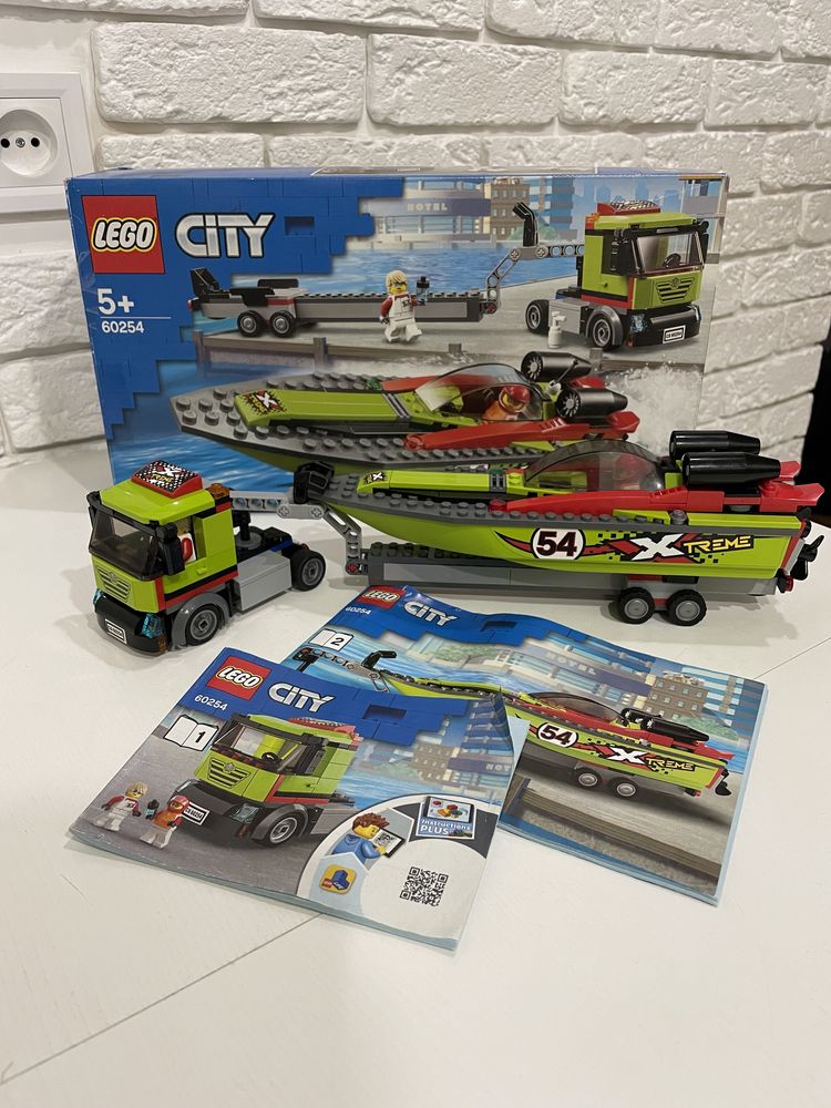 Lego City Транспортувальник швидкісних катерів 60254