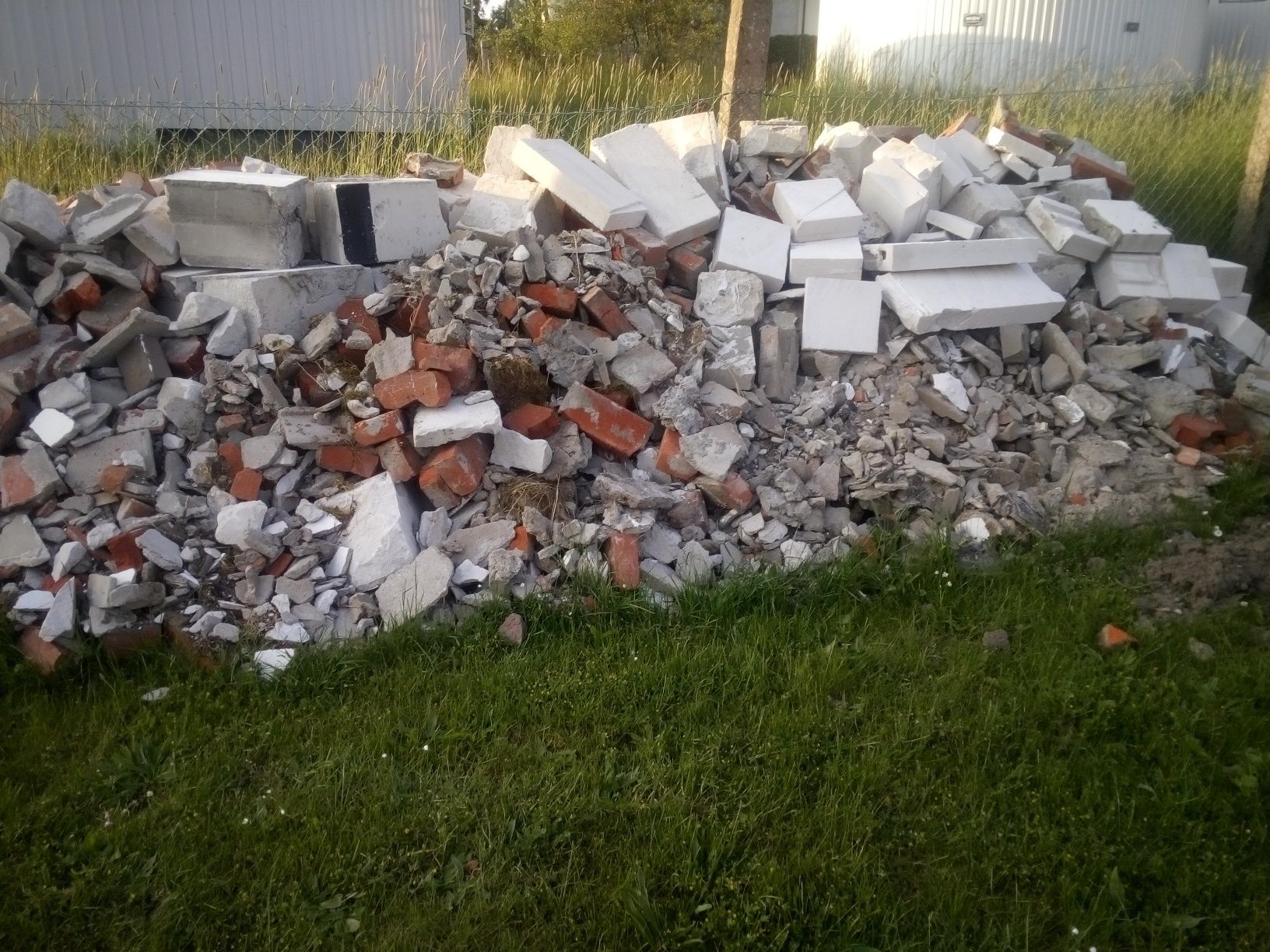 Oddam gruz beton pustaki