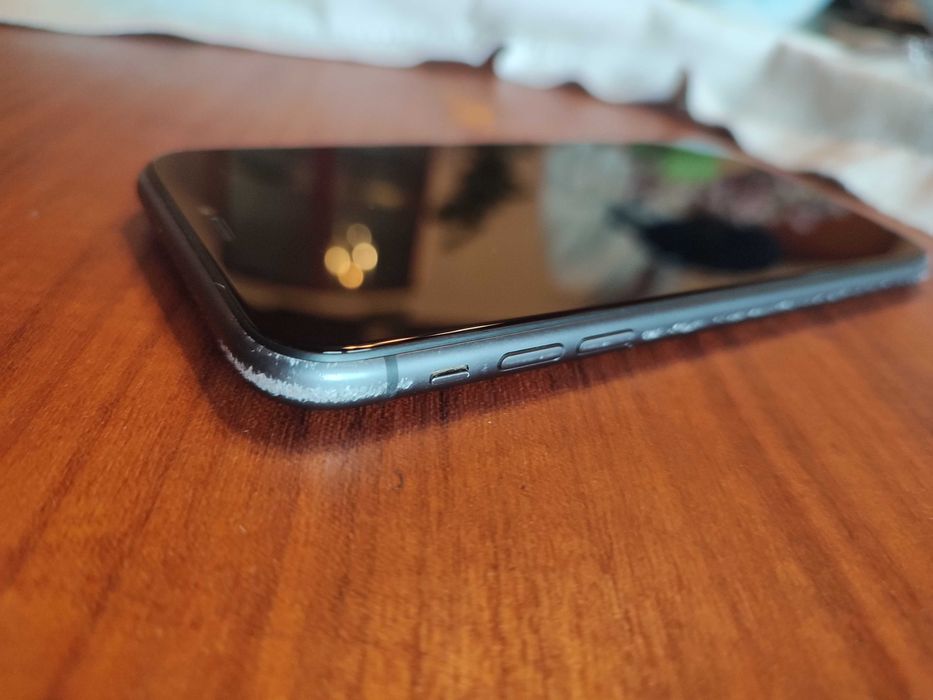 iPhone 11 128GB ecrã e bateria novas