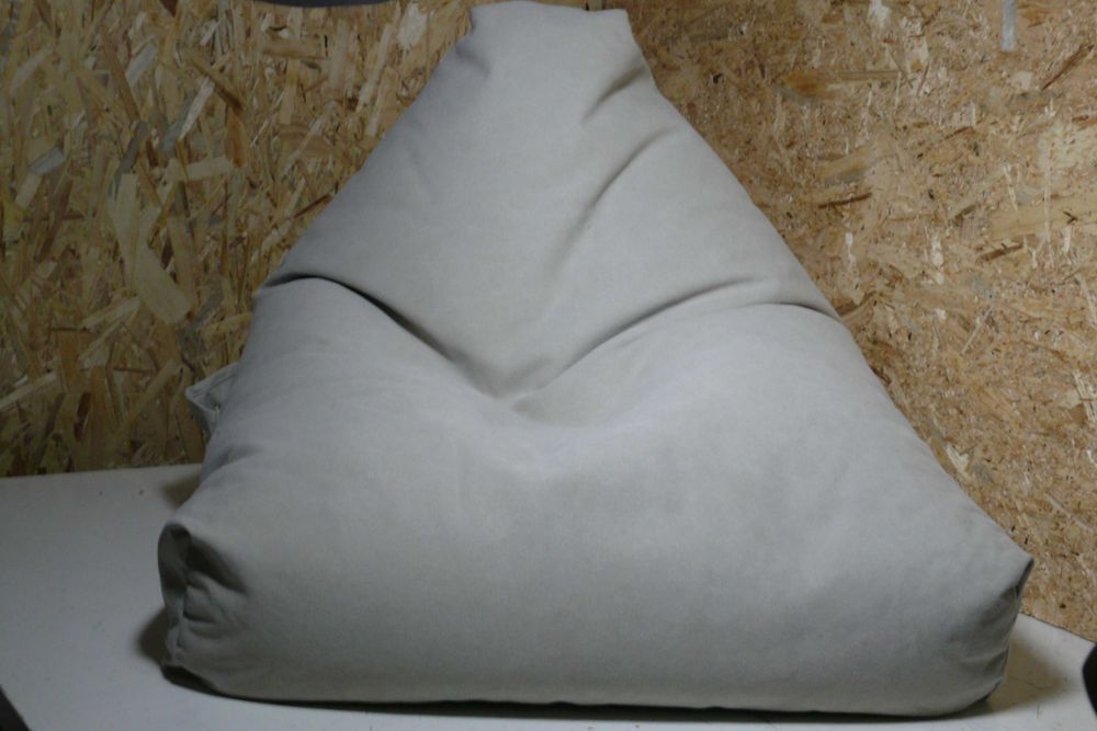 Pufe de algodão Zara Home.