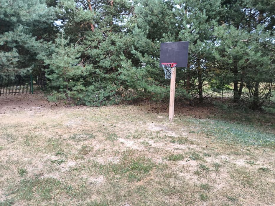 Kwatera pracownicza domek całoroczny Poleski Park parking sklep las