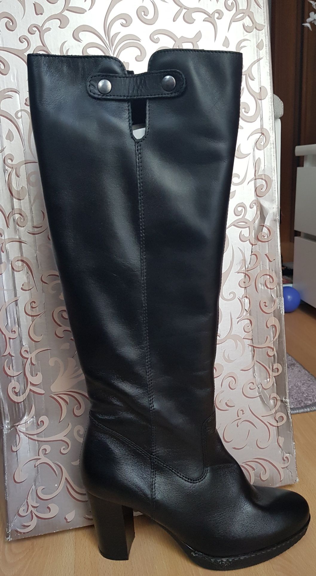 Nowe kozaki rozm.37 Lasocki