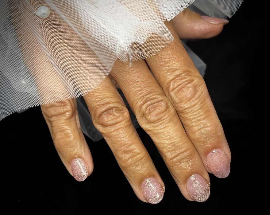 manicure i pedicure hybrydowy