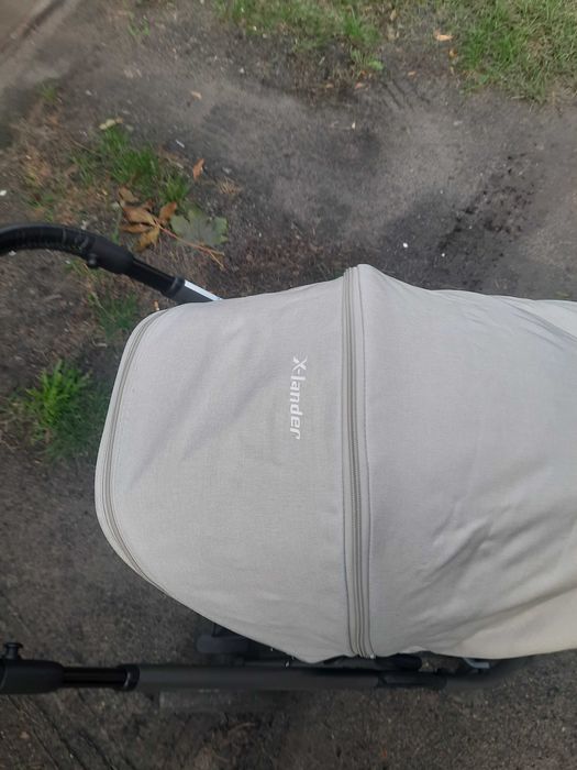 sprzedam wózek dziecięcy x-lander  beżowy plus dodatki