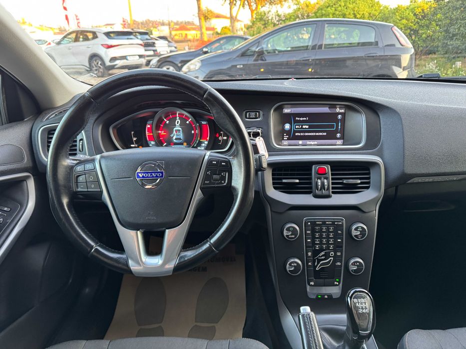 Volvo V40 Cross Country 1.6 D2 Momentum