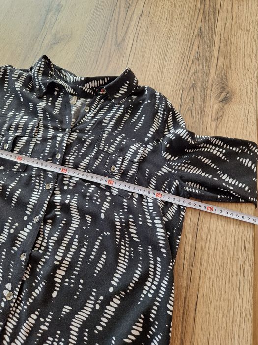 Czarno-biała elegancka bluzka duża koszula