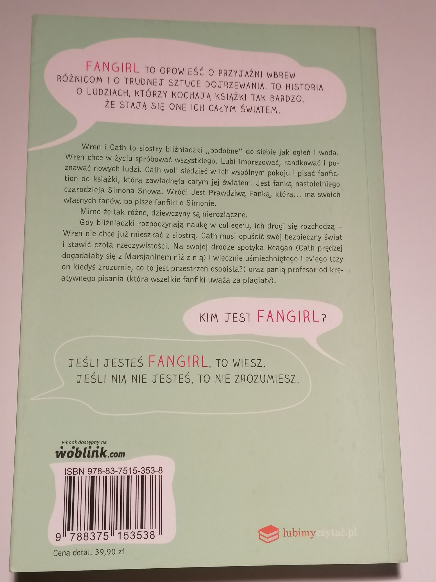 Fangirl - Rainwbow Rowell