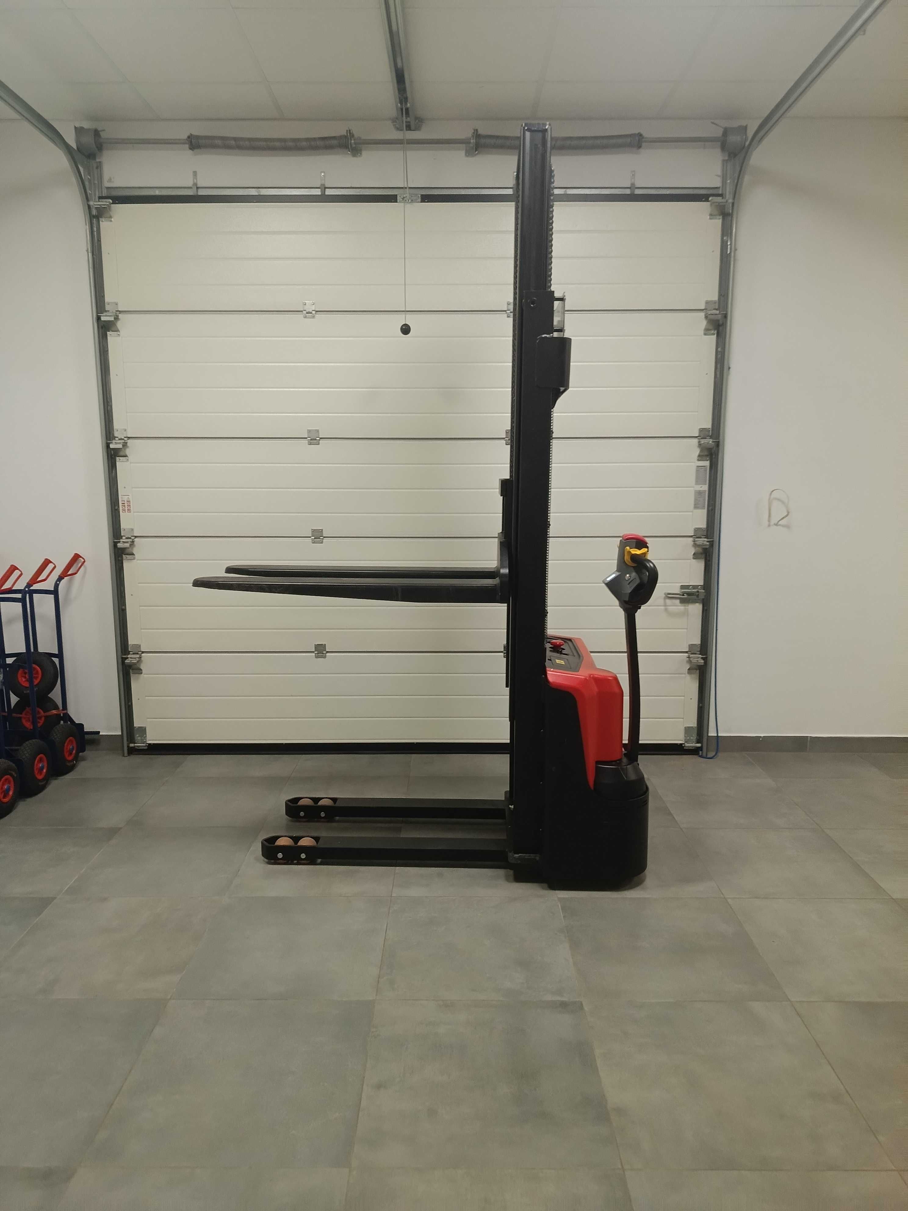 Sztaplarka paleciak podnośnikowy elektryczny 1500kg 2.5m 3m 3.3m 3.5m