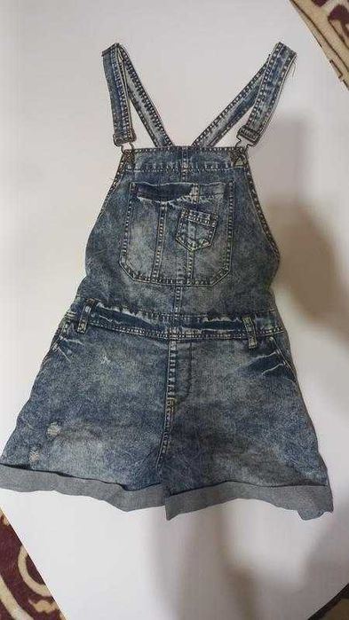 Джинсовий комбінезон вагітним  шортами 48 50 розмір