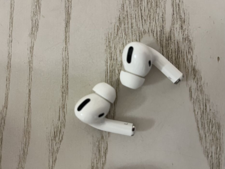 Навушники AirPods Pro