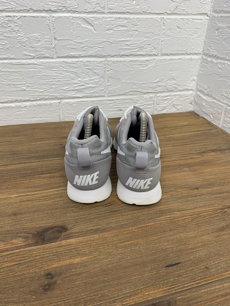Кросівки Nike оригінал 41р
