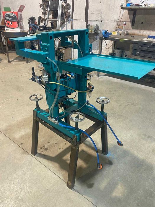 Suporte Móvel para Soldadura a Indução