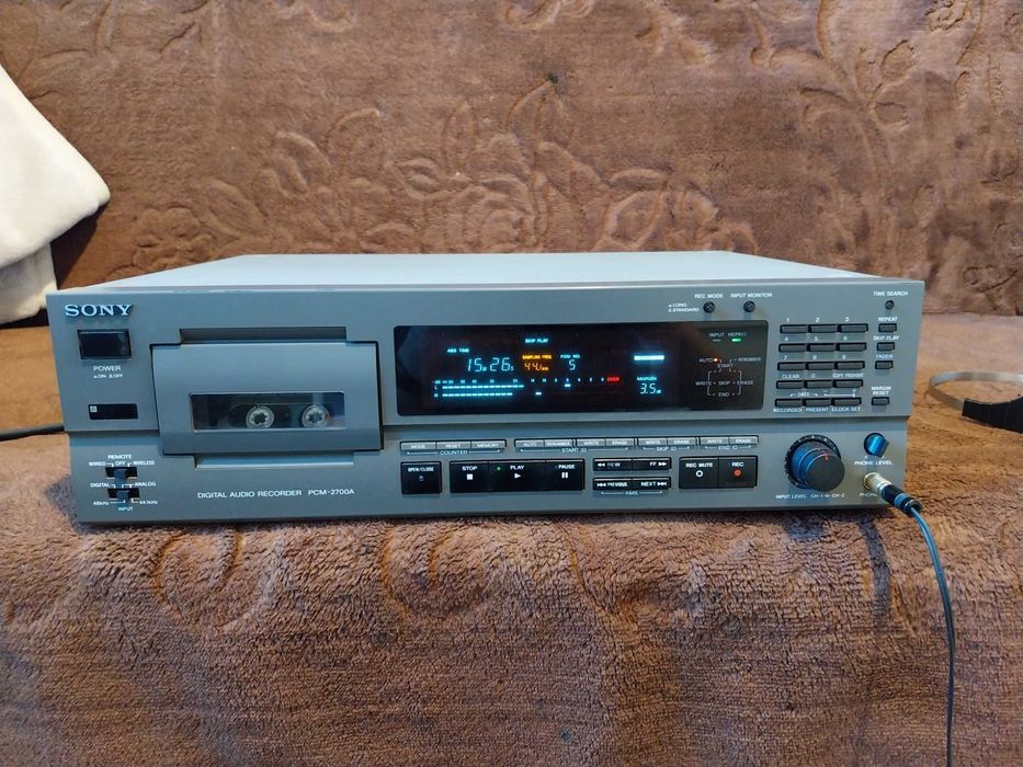 Magnetofon DAT Sony PCM-2700