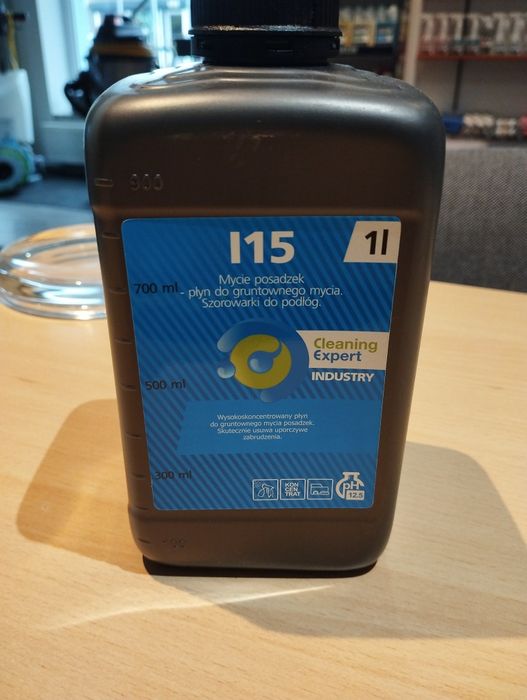 Płyn do gruntownego mycia posadzek szorowarki do podłóg