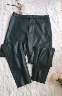 Spodnie ciemnozielone Zara L/40 skóra ekologiczna