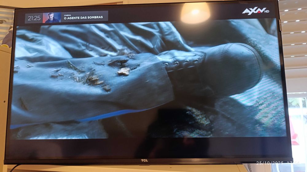 TV TCL 32S5K (QLED - 32'' - 81 cm - Full HD - Smart TV)