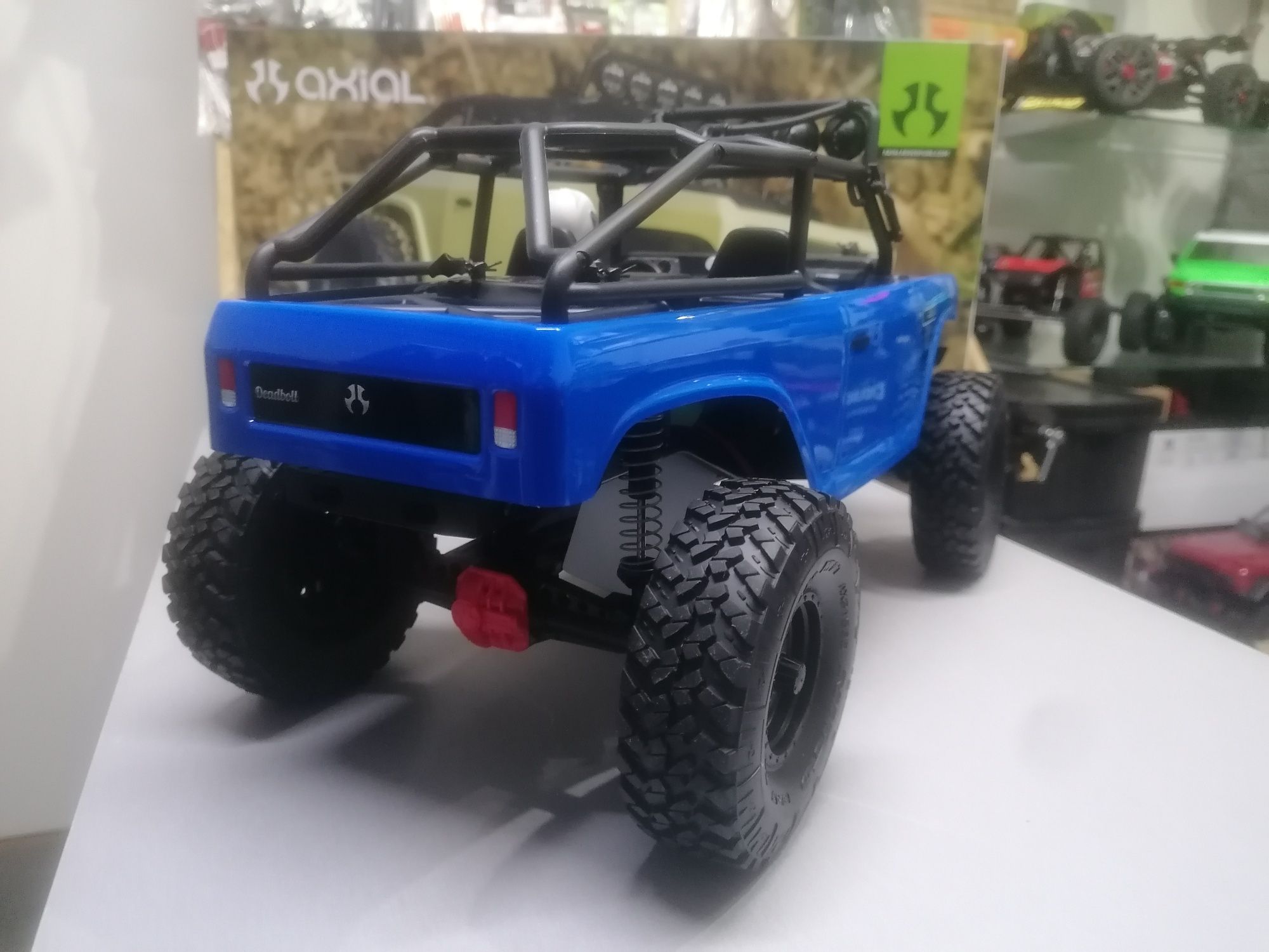 Novo axial scx10 2 deadbolt