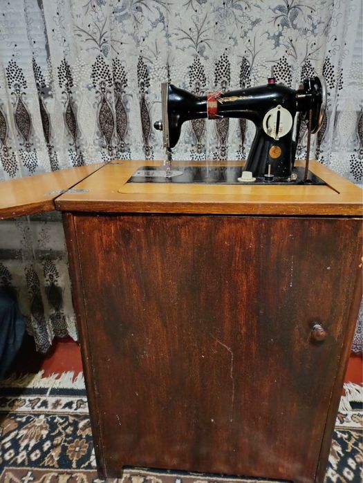 Швейная машинка