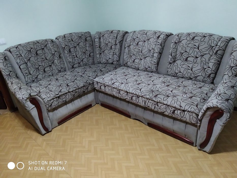 Перетяжка мягкой мебели.