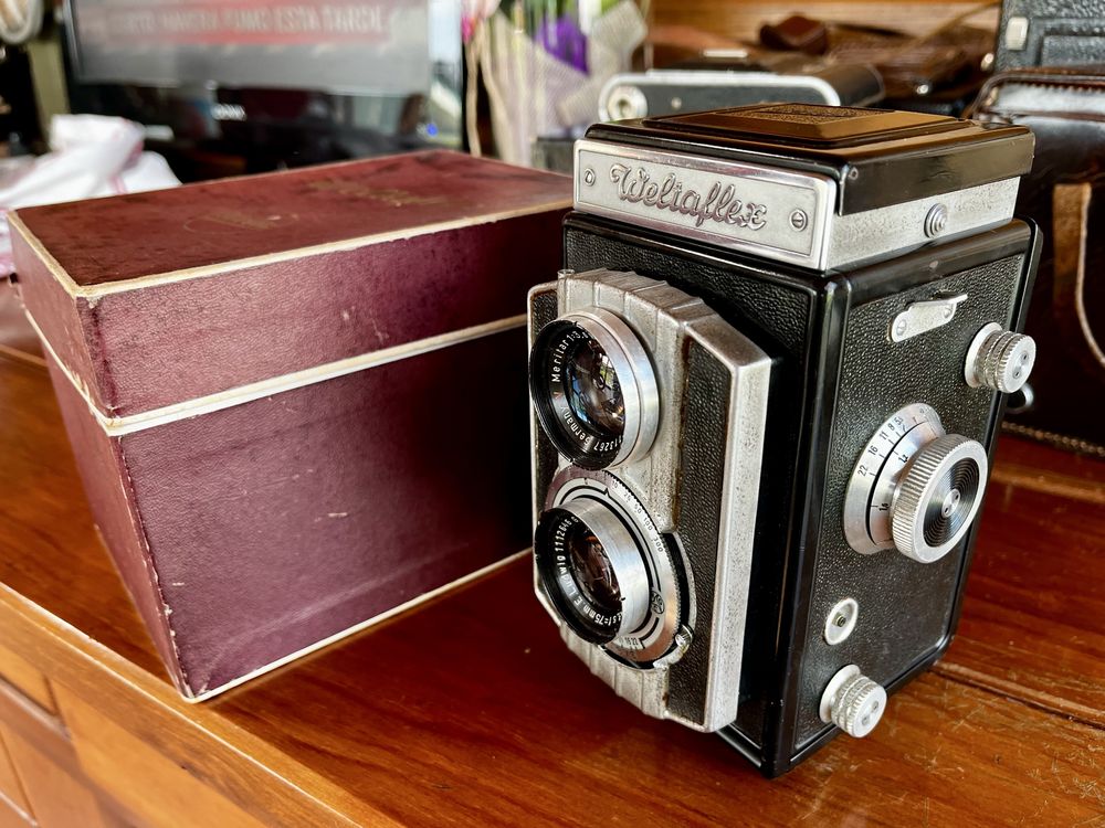 Antiga maquina fotografica Weltaflex