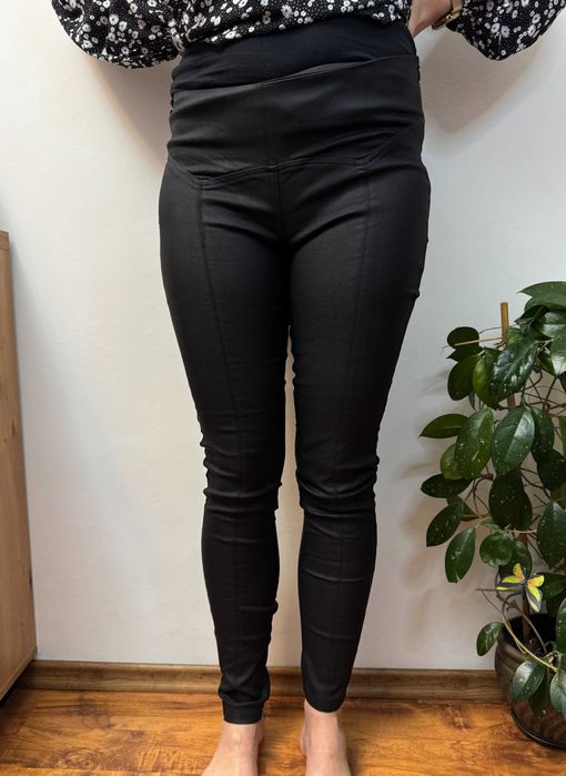Spodnie woskowane skóropodobne czarne legginsy bawełniane Koucla L 40