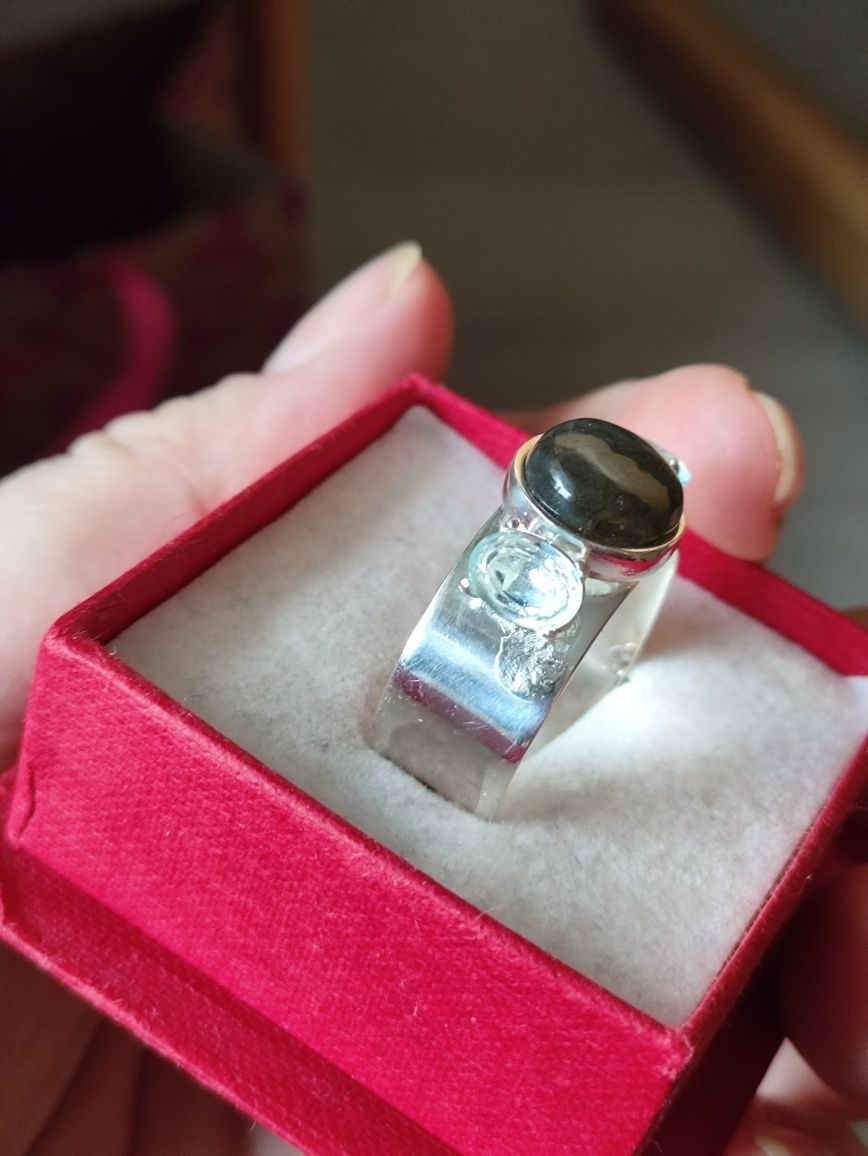 Srebrna obrączka z labradorytem i blue topaz srebro