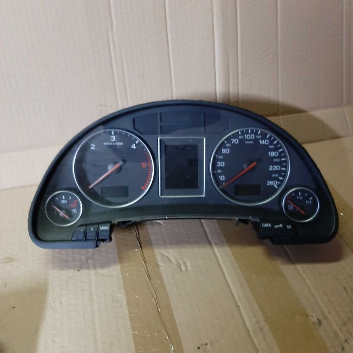 Licznik zegary audi a4 b6 2002r diesel