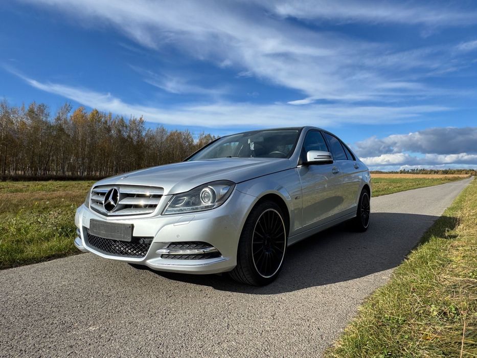 Mercedes-Benz Klasa C Mercedes C 350 4MATIC