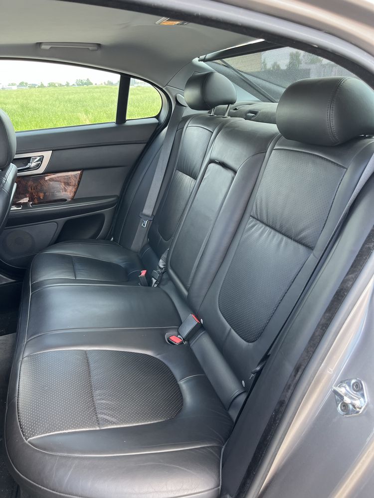 Jaguar XF 4.2 v8